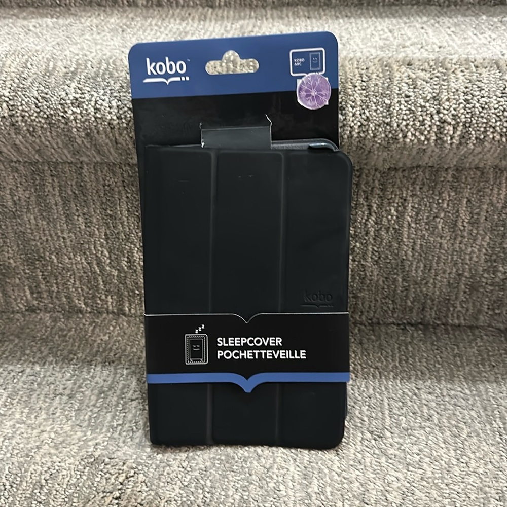 NWT Kobo SleepCover e-book reader case K107-KBO-3BK